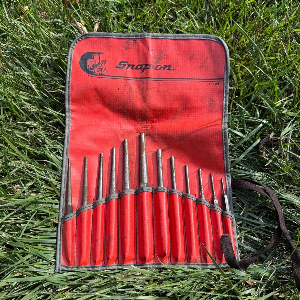 Vintage Snap On C-123 12pc Pin and Starter Punch Set w/ Roll Up Pouch Used